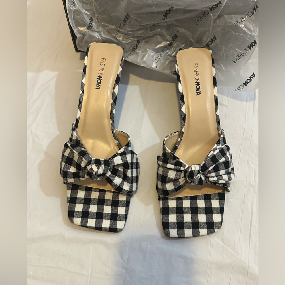 Fashion Nova Gingham Black and White Sandals